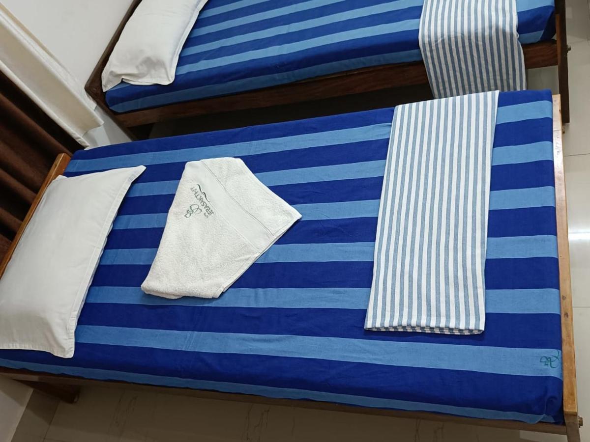 Hotel Jebasakthy Kanyakumari Buitenkant foto