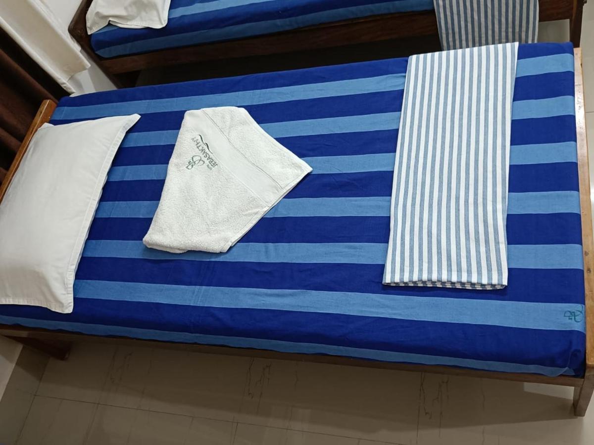 Hotel Jebasakthy Kanyakumari Buitenkant foto
