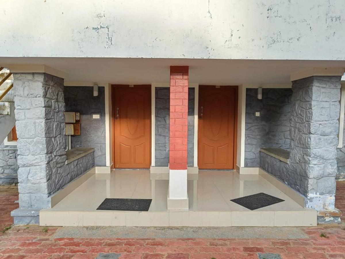 Hotel Jebasakthy Kanyakumari Buitenkant foto